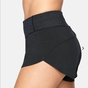 Outdoor Voices Hudson Shorts 2.5” Black size Small